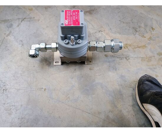 Senzor debit VSE VSI 0,4/16 GPO 12V-32W15/2 - megora.ro