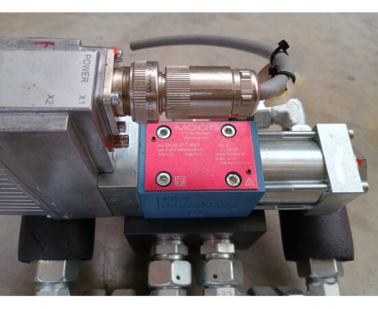 Servo-valvă MOOG D636-377-0001 - megora.ro