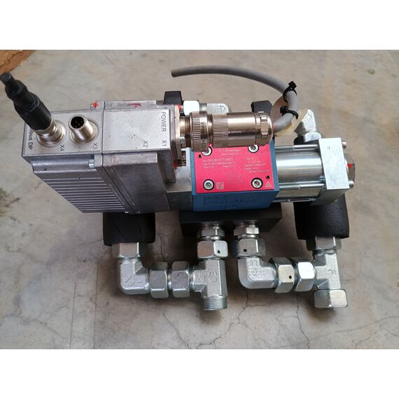 Servo-valvă MOOG D636-377-0001 - megora.ro