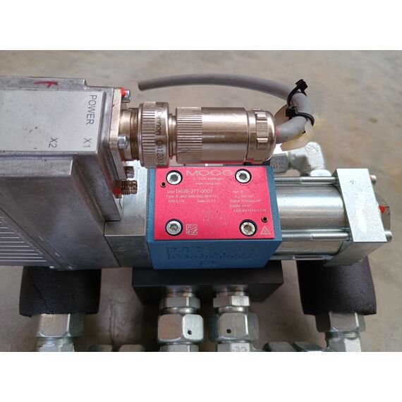 Servo-valvă MOOG D636-377-0001 - megora.ro